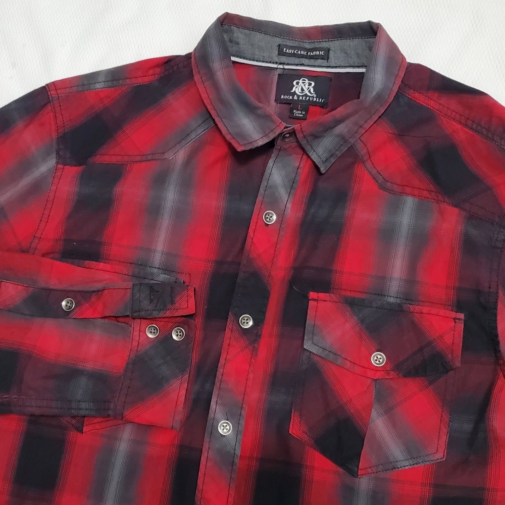 Rock & Republic Red Black Plaid Button Down Shirt Large - Picture 1 of 9